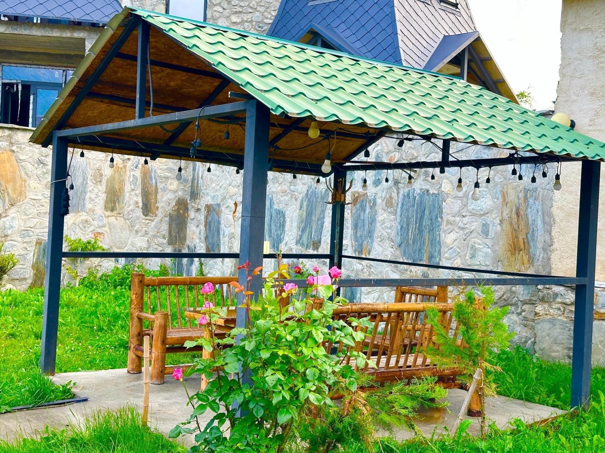 Mziuri Guest House Mestia Luaran gambar